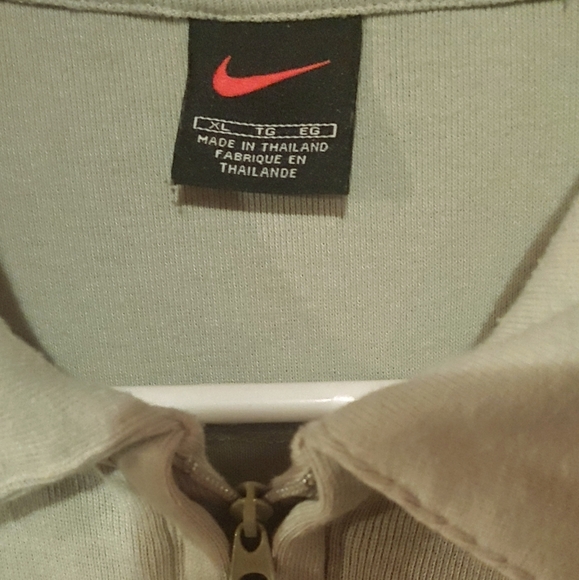 Men's Vintage Nike Golf 1/4 zip Polo size XL - Picture 6 of 8